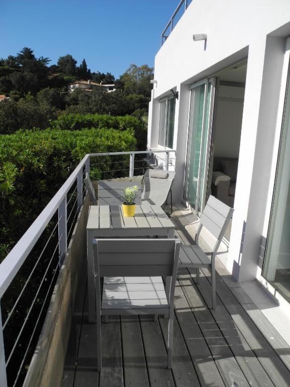 Residence Le Mas Le Lavandou Exterior photo